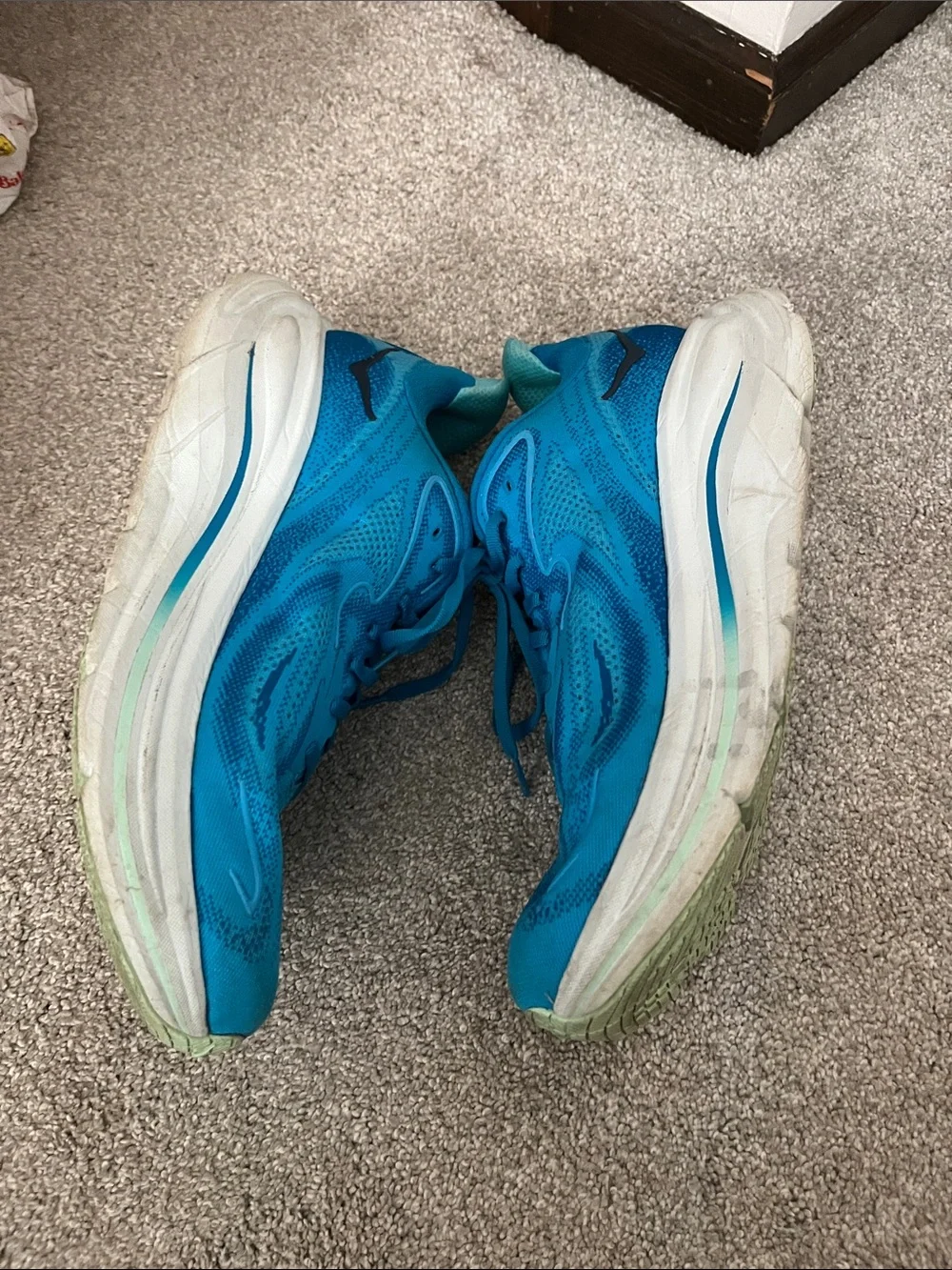 Men’s Hoka Teal and Aqua Running Shoes Clifton 10